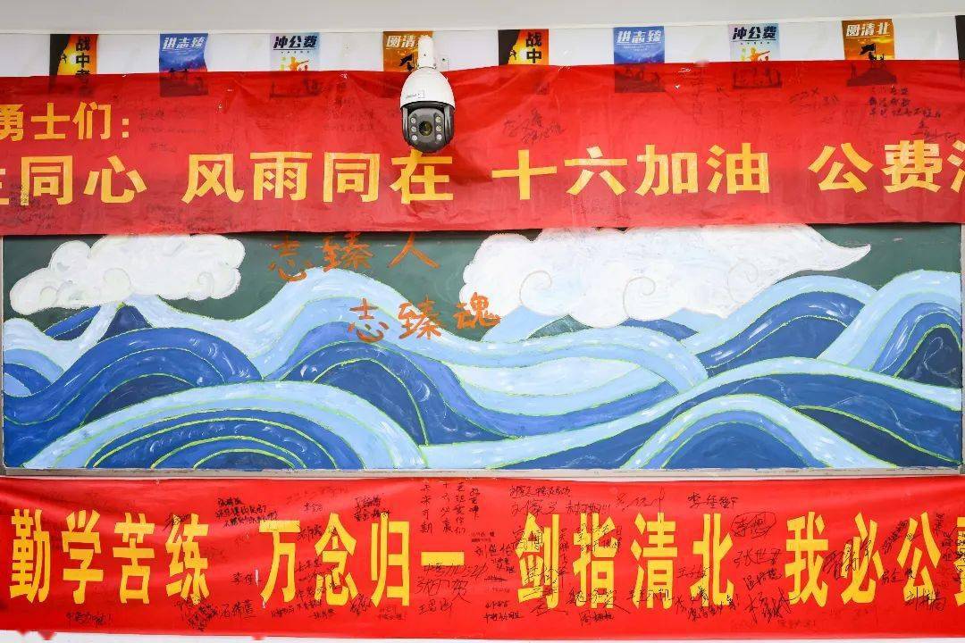 包含胜负难分激烈对决，勇士们全力以赴争夺桂冠的词条