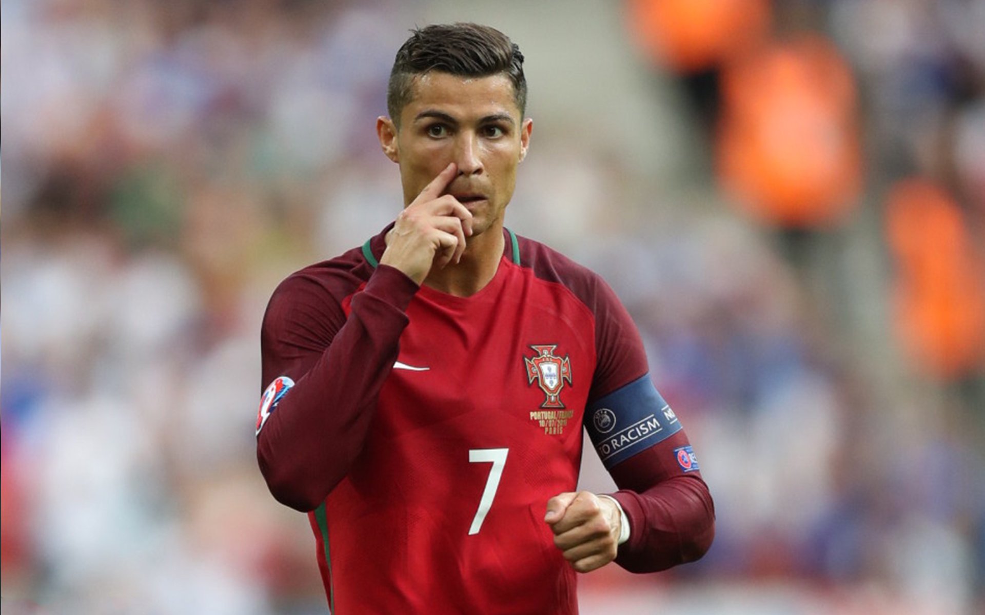 莱万多夫斯基迎来三赛季高光表现，RNG球迷沸腾！