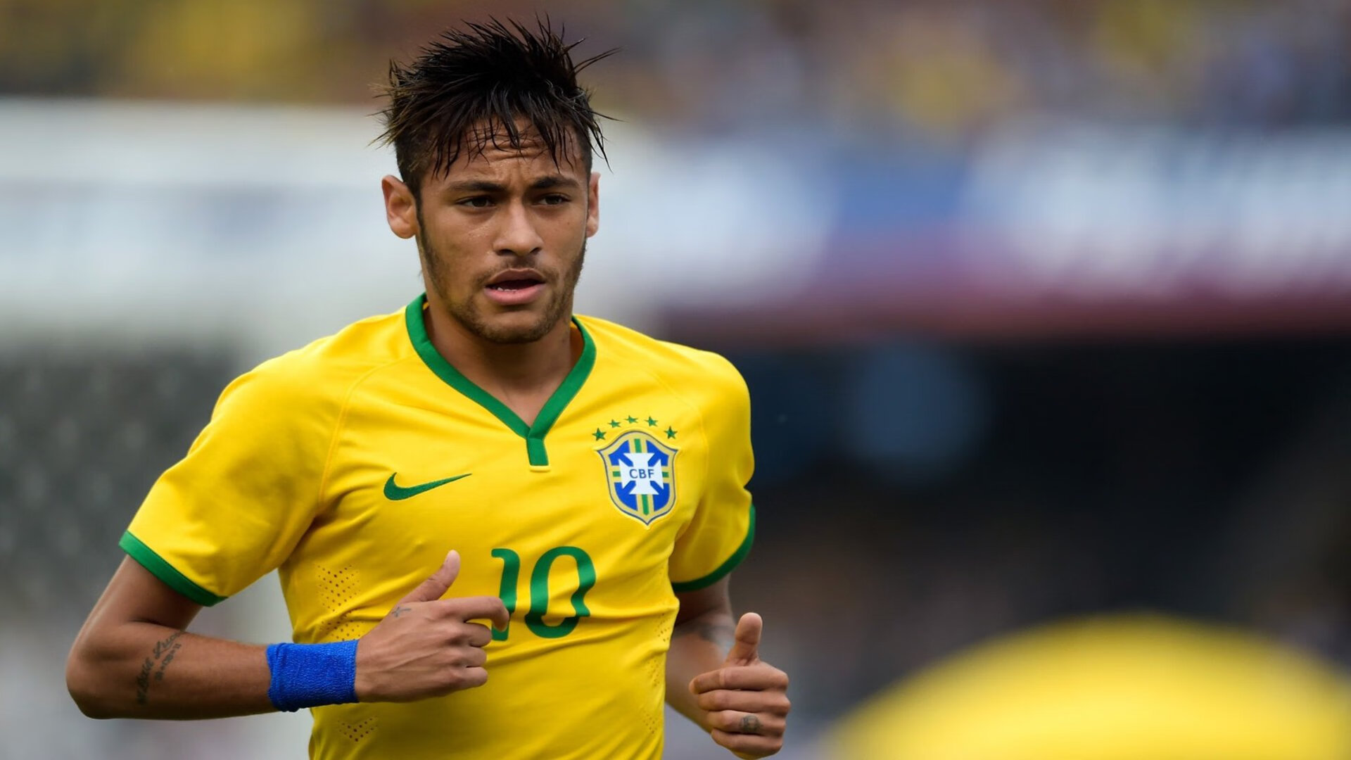 德罗巴回归赛场，问鼎冠军首场状态亮眼，中国队观众沸腾！